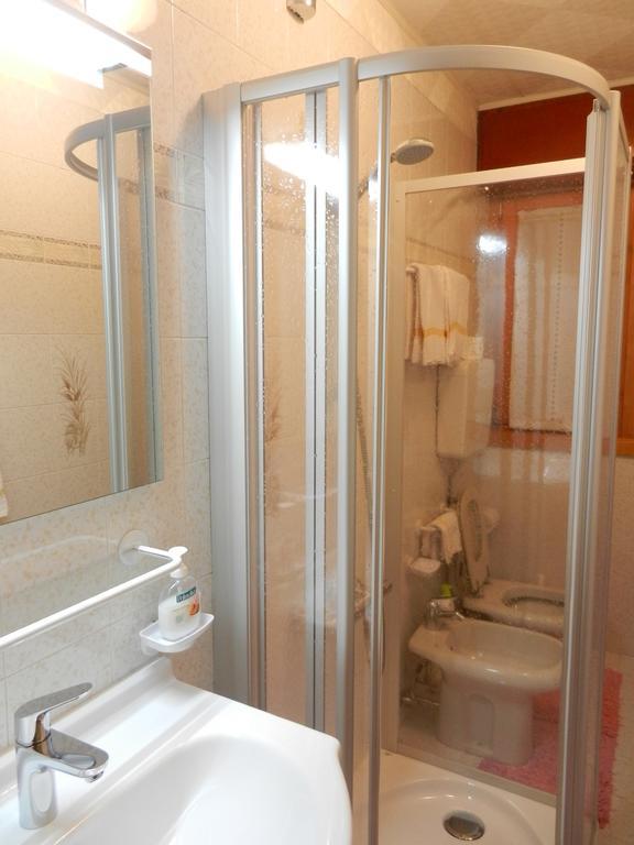 דירות איזולצ'יה Casa Elda חדר תמונה